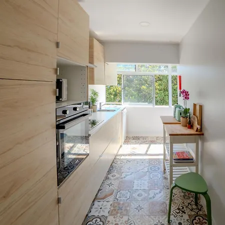 Viva Spacious 3 Bedroom Porto