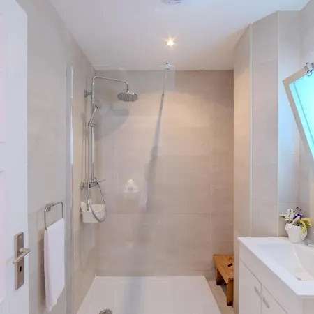 Viva Spacious 3 Bedroom Appartement *