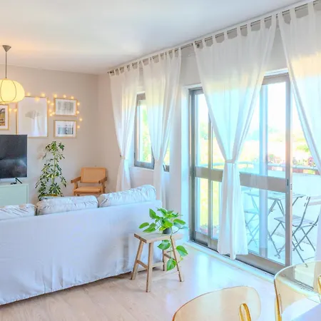 Viva Spacious 3 Bedroom *