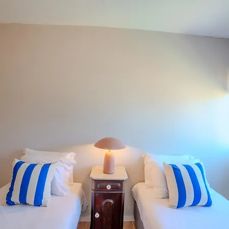 Viva Spacious 3 Bedroom דירה פורטו