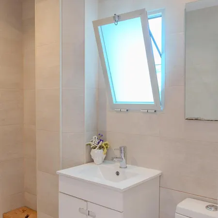 Viva Spacious 3 Bedroom *