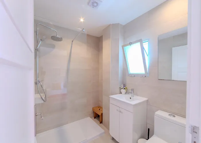 Viva Spacious 3 Bedroom Lejlighed *