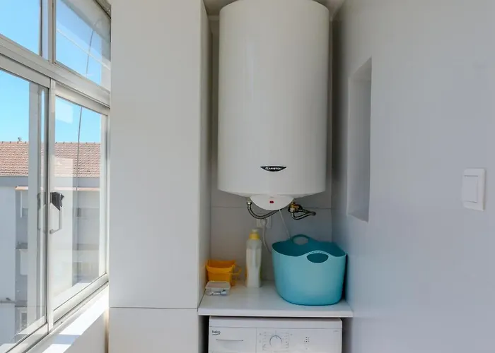 Viva Spacious 3 Bedroom *