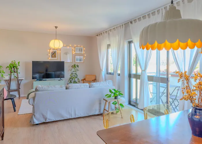 Viva Spacious 3 Bedroom Apartament *