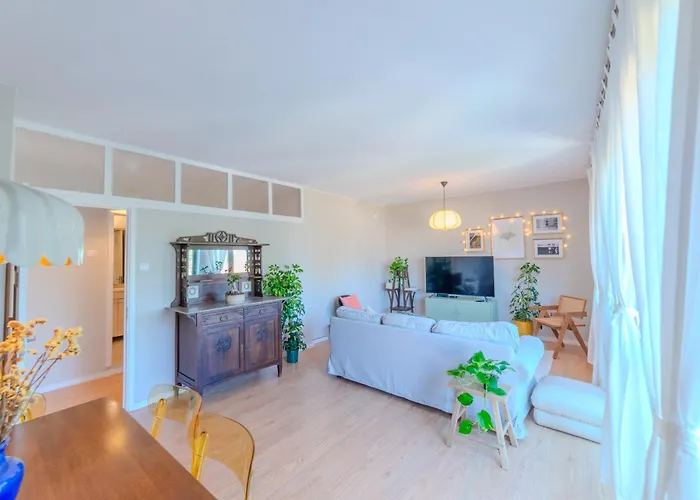 Viva Spacious 3 Bedroom